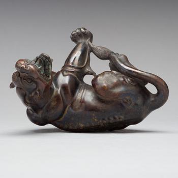 A bronze figure of a mythical beast, 17th Century.
