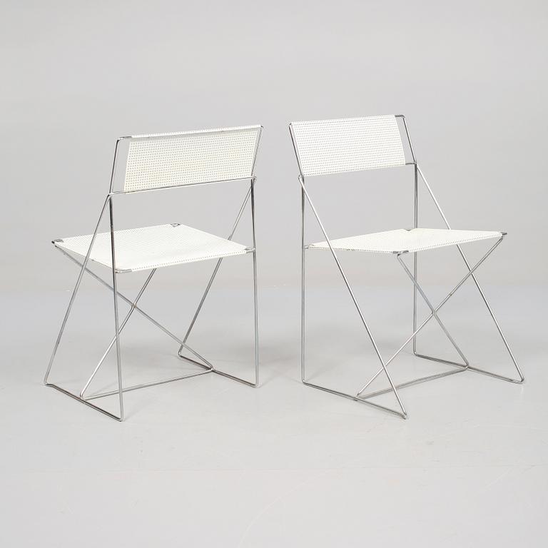 STOLAR, 4 st, "X-line", Niels Jörgen Haugesen, Danmark, formgiven 1977.