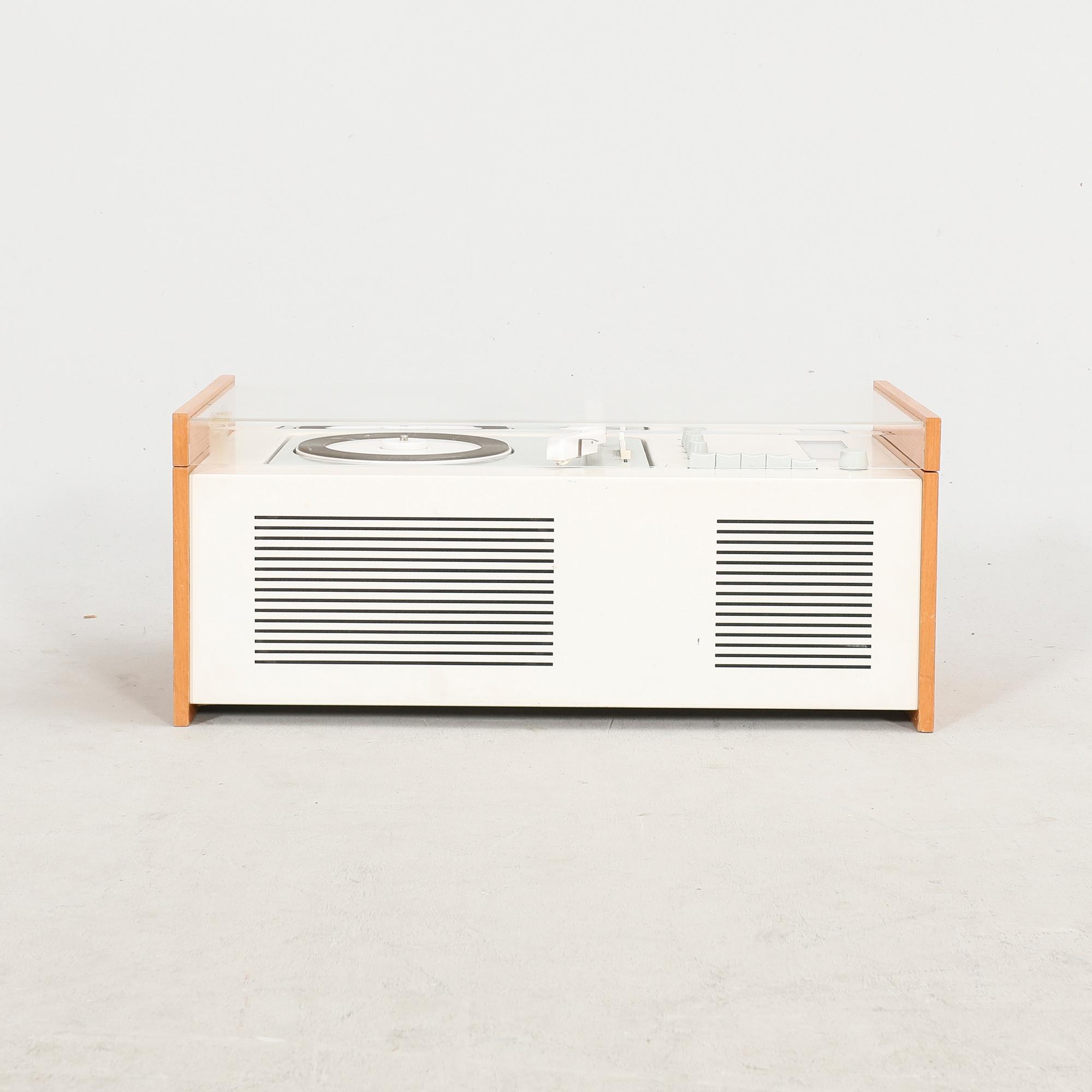Dieter Rams & Hans Gugelot, radiogramophone, SK 61 S, Braun.