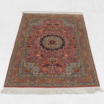 Matta, orientalisk, silkesinslag, ca. 146 x 101 cm.
