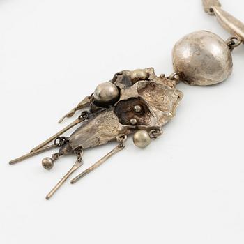 Lars Arby, tre collier, sterlingsilver, Göteborg bland annat 1982.