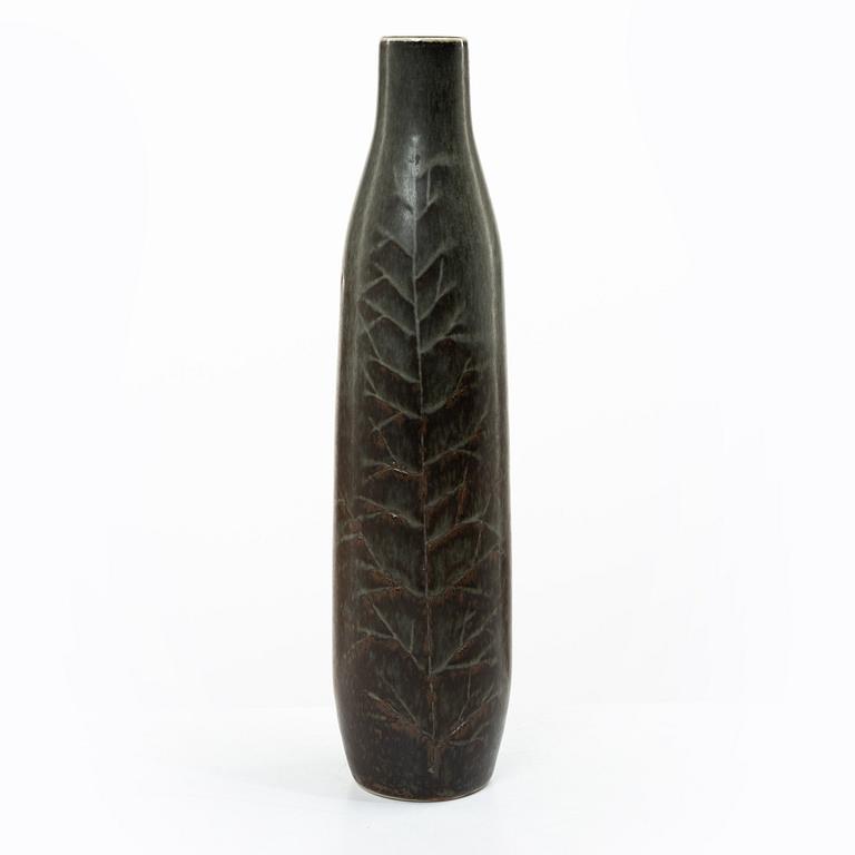 Carl-Harry Stålhane, A stoneware vase, Rörstrand, 1951–1973.