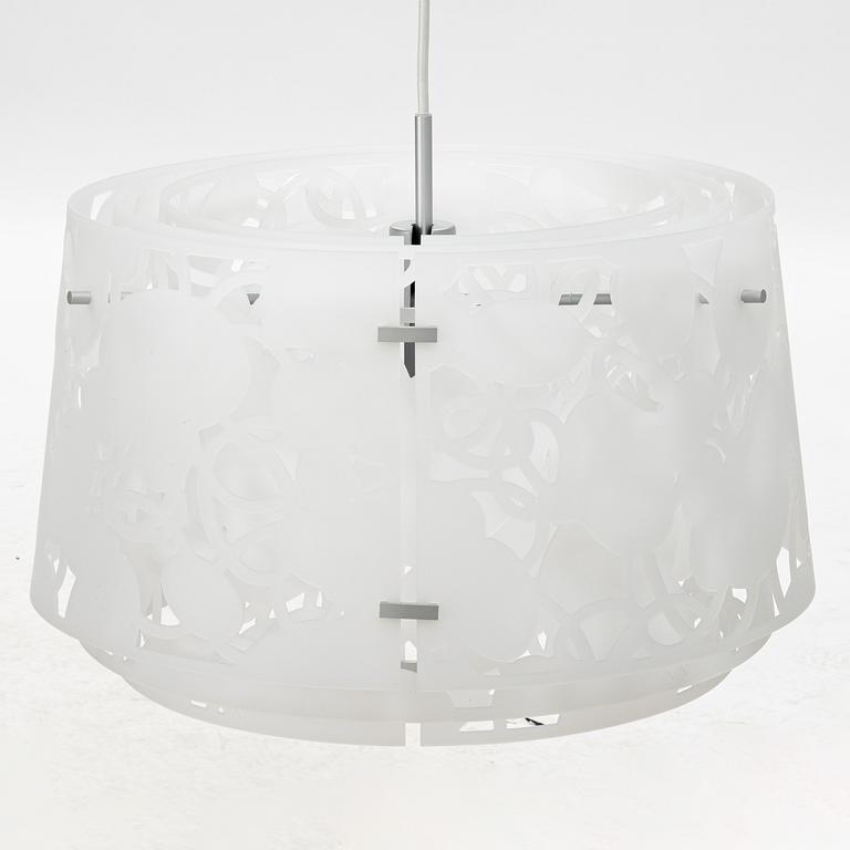 Louise Campbell, a 'Collage 600' ceiling light, Louis Poulsen, Danmark.