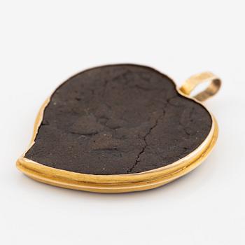Hänge, antik keramik innefattad i 18K guld, Grand tour souvenir, 1800-tal.