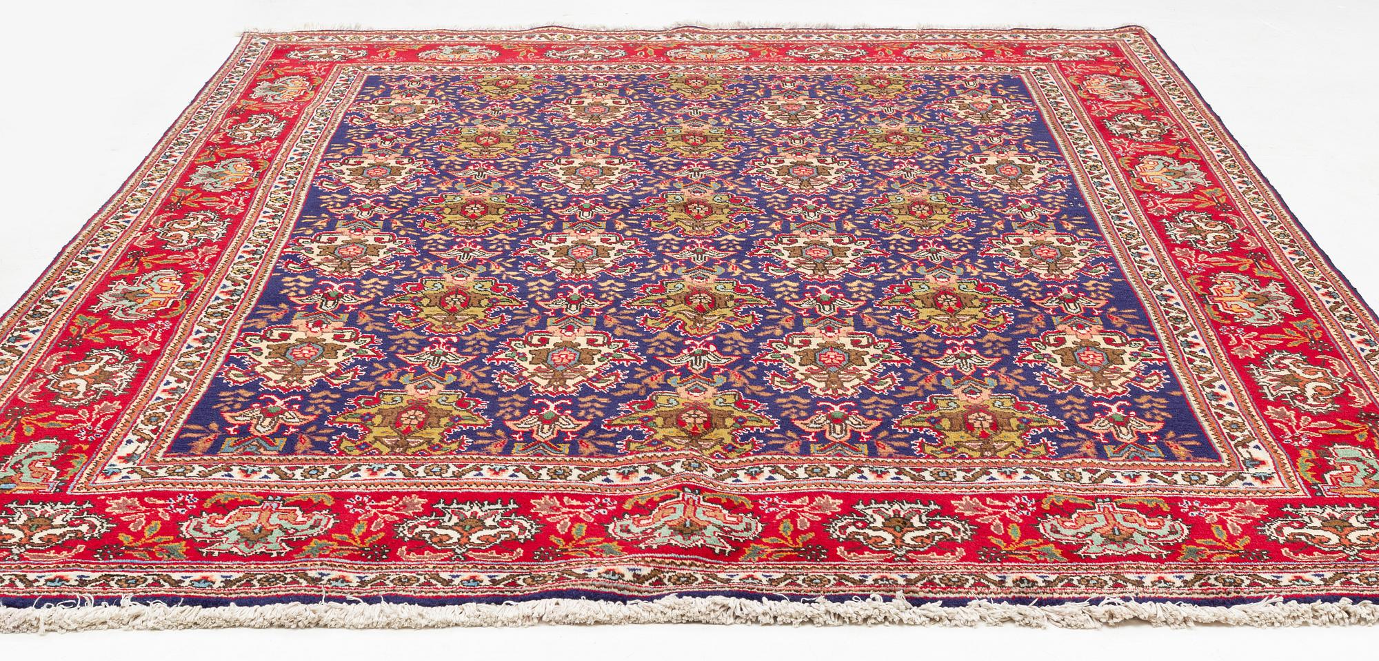 Matta, Täbriz, ca 344 x 261 cm.