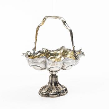 Gustaf Adolf Strömbäck, brödkorg, silver, Helsingfors, Finland, 1844.