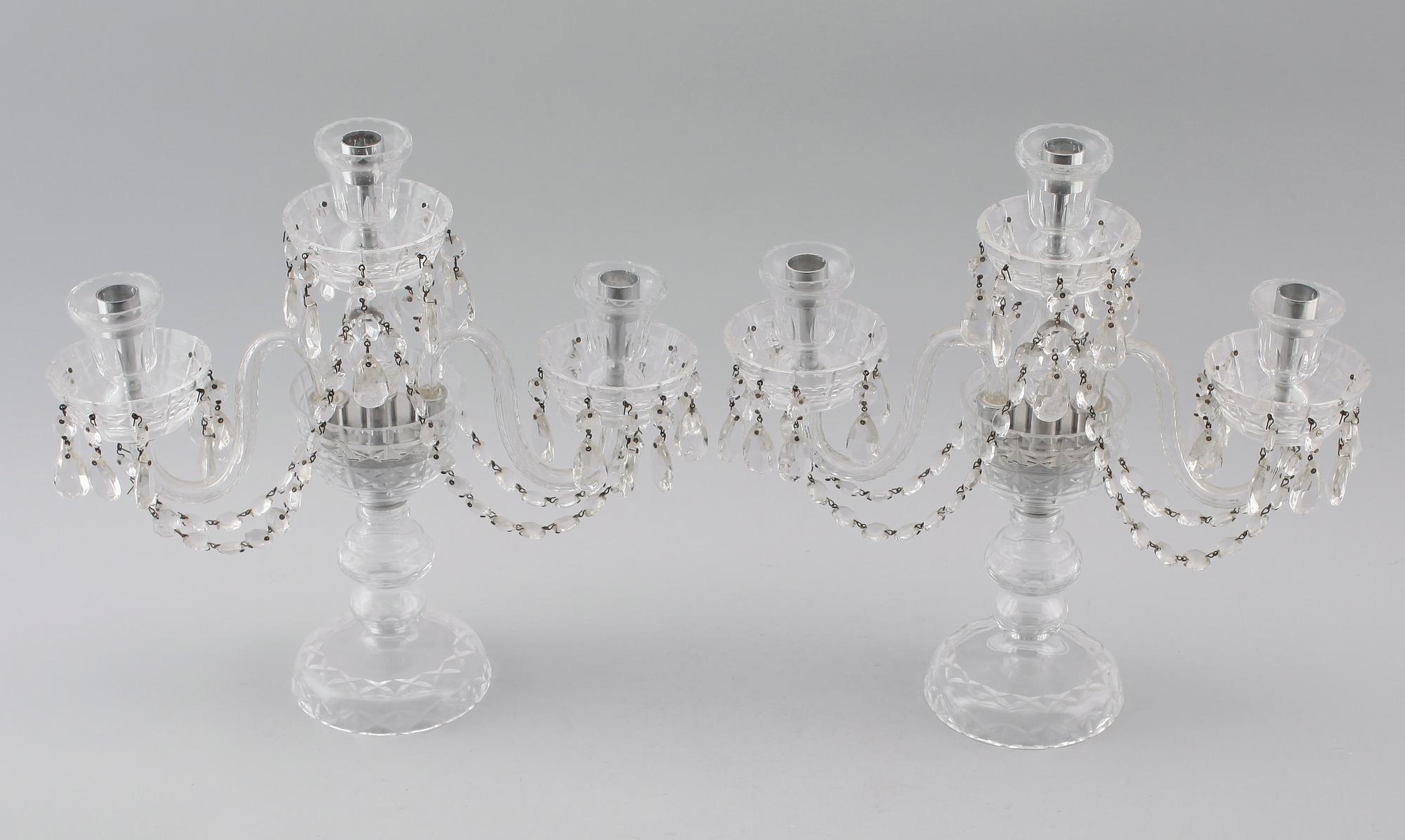 KANDELABRAR, 1 par, glas, 1900-talets mitt.