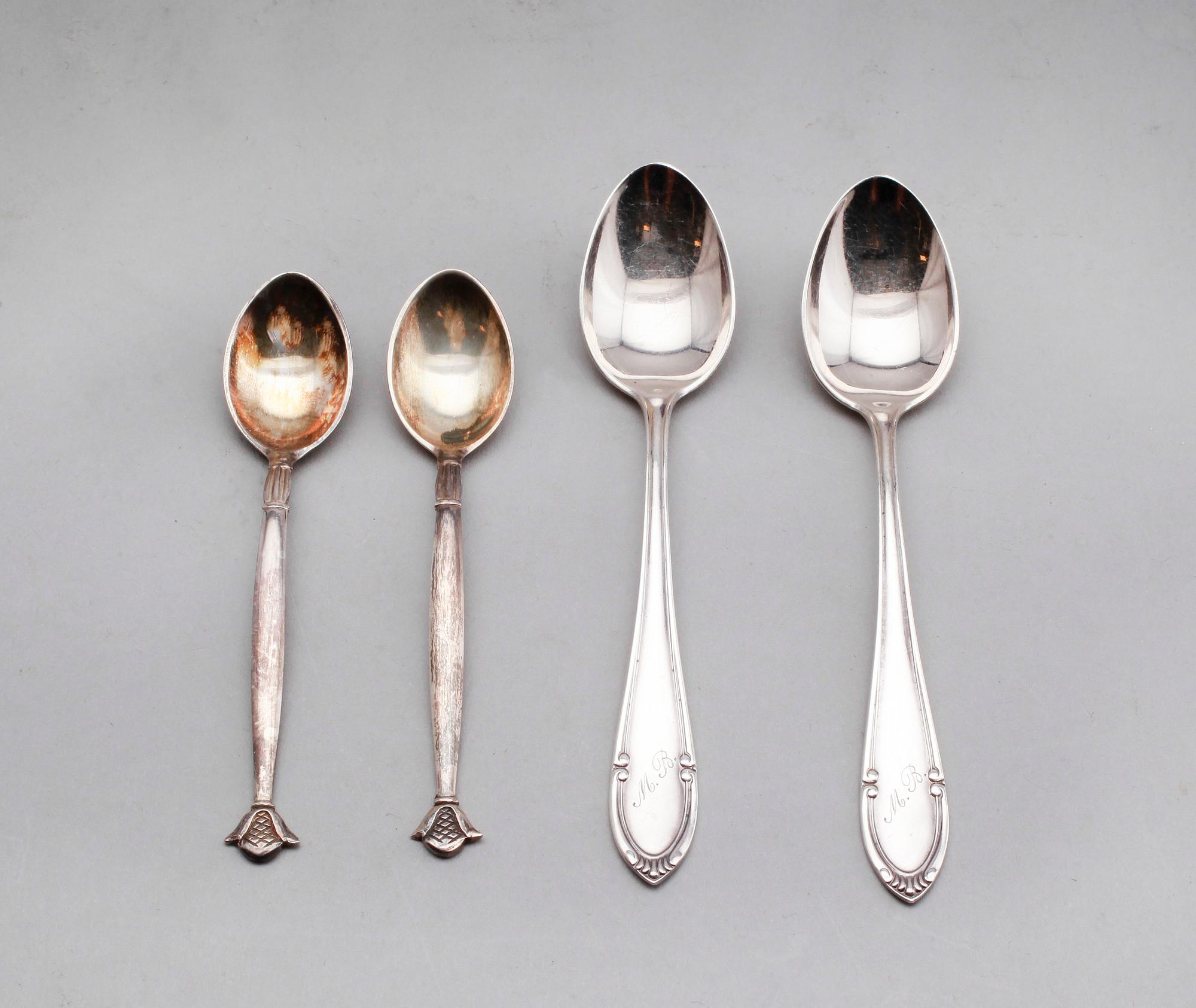 KAFFESKEDAR, 24 st (12+12), silver, GAB och CG Hallberg 1928 och 1936. Total vikt ca 238 g.