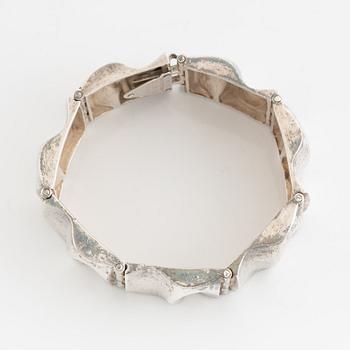 Matti Hyvärinen, bracelet, sterling silver, Sirokoru 1976.