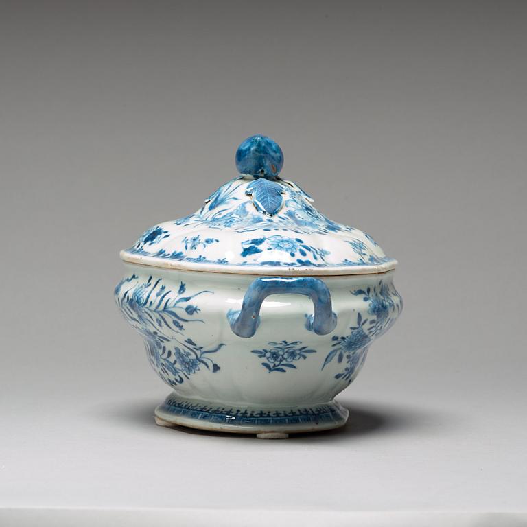 TERRIN med LOCK, kompaniporslin. Qingdynastin, Qianlong (1736-95).