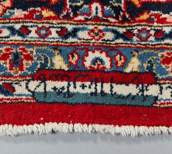 MATTA , 1900-talets sista del, möjligen Meshed, 350 x 255 cm, signerad.
