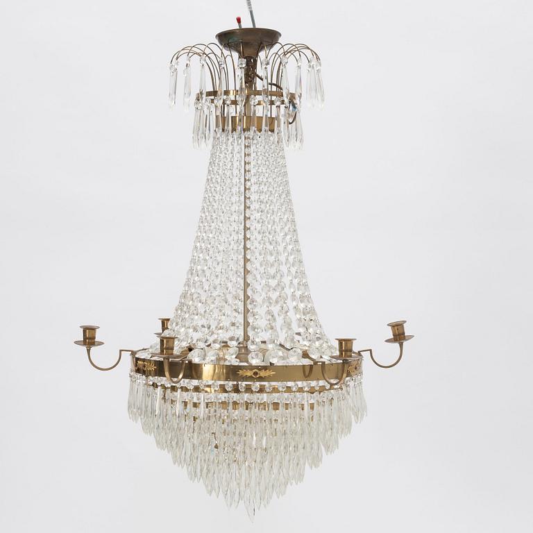 A Gustavian style chadelier, first halt fo the 20th Century.