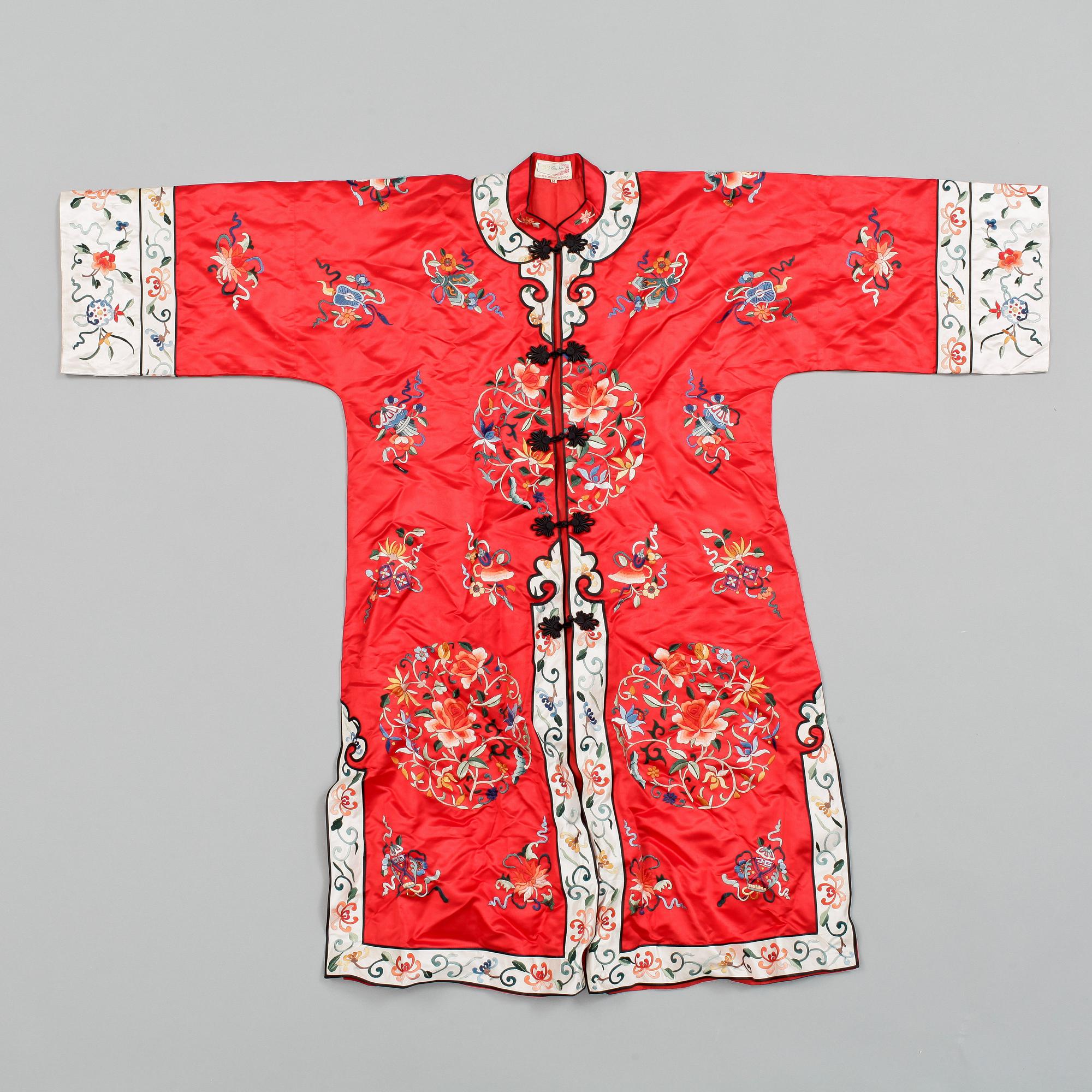 KIMONO, 2 st, Kina och Japan, 1900-talets andra hälft.