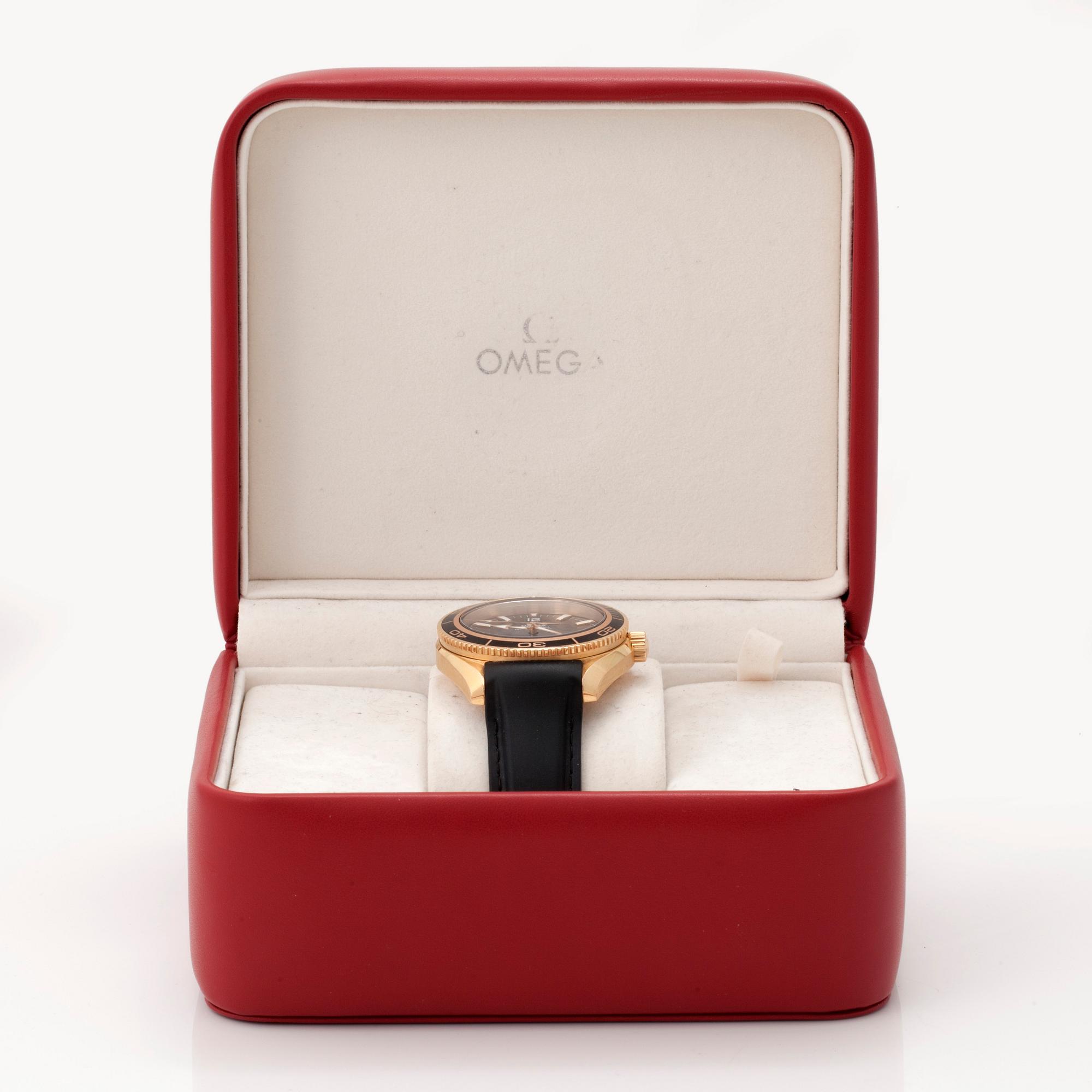 OMEGA, Seamaster Professional (600m/2000ft), Planet Ocean, Chronometer, armbandsur, 42 mm,