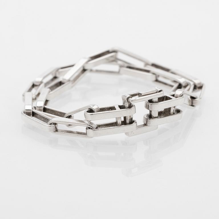 Karl-Ingemar and Cecilia Johansson, Silver bracelet, Gothenburg.