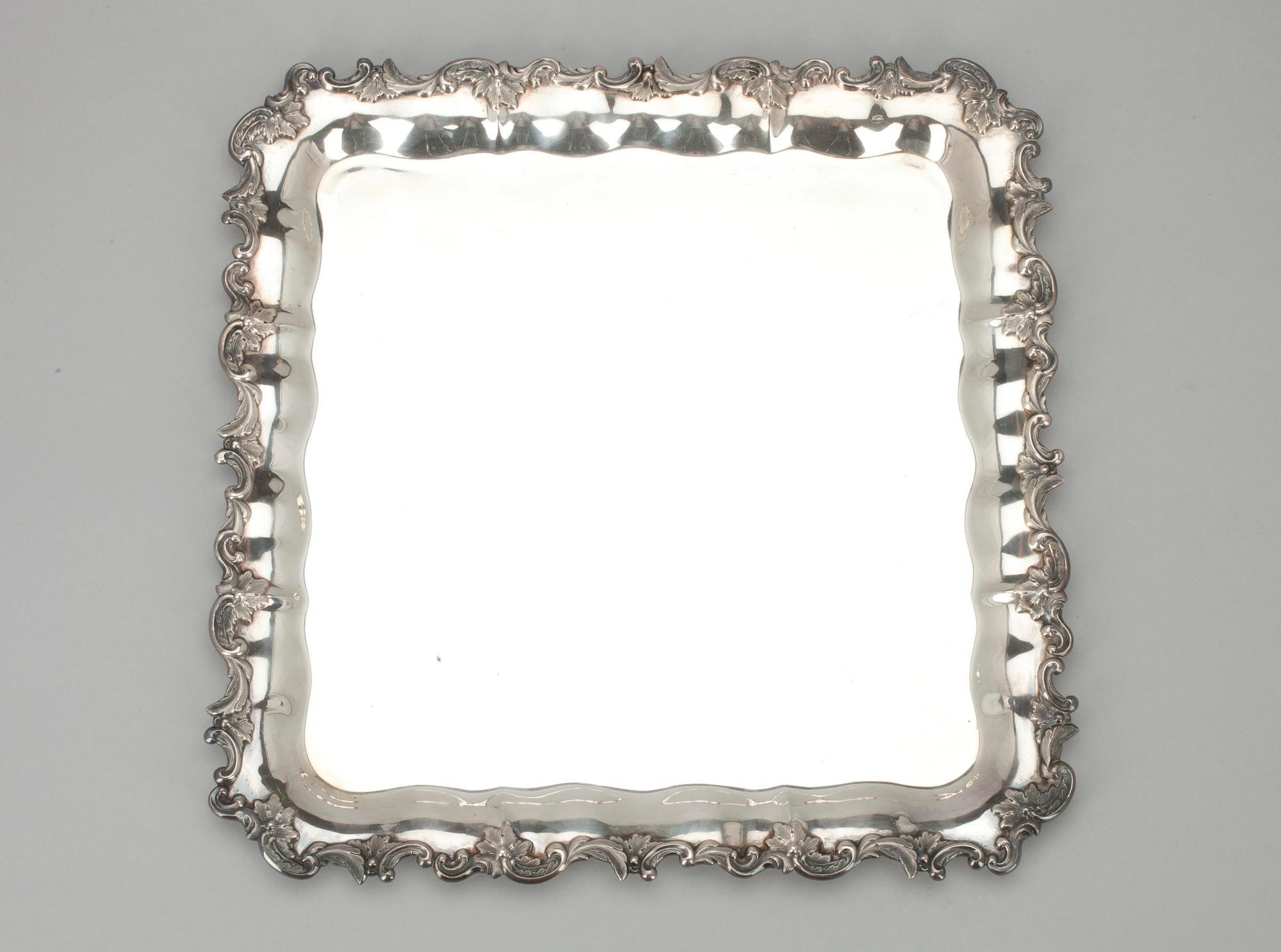 BRICKA, 813 silver, Kultakeskus Oy 1953. Vikt 1190 g.