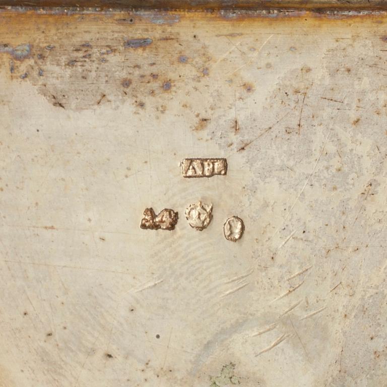 NUUSKARASIA, hopeaa ja simpukka, Anders Petter Lundqvist (1823-1866), Tukholma 1831.