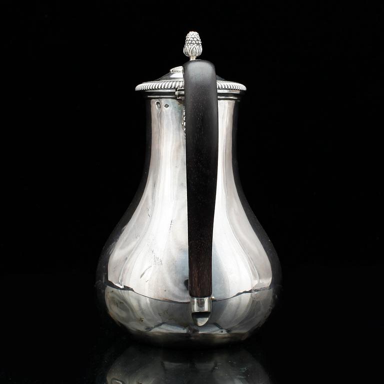 KANNA, silver, Paris, troligen omkring 1900. Vikt ca 260 gram.