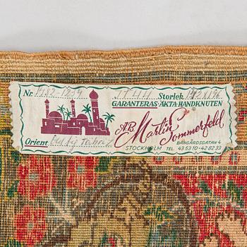 Matto, antiikki, figuraali, Täbris, Luoteis-Persia, n. 195 x 137 cm.