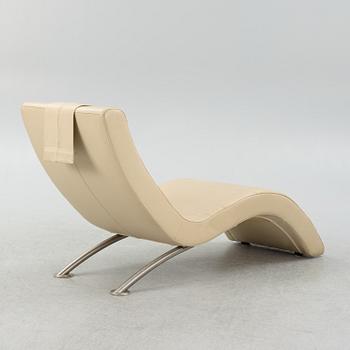 A reclininger, Neiser, contemporary.