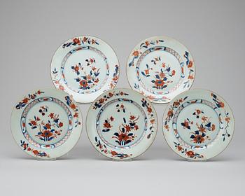 A set of eleven imari plates, Qing dynasty, early 19th century .