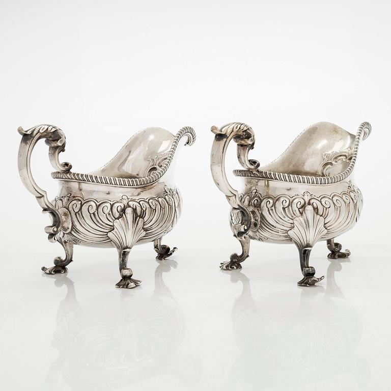 Såsbåtar, ett par, sterlingsilver, London 1700-tal.
