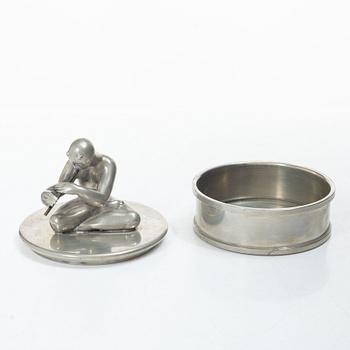 Nils Fougstedt, a pewter and brass lidded jar, Firma Svenskt Tenn, 1949, the jar with model nr A31.