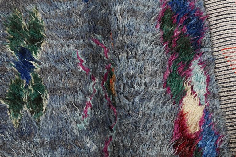 A arpet, Morocco Berber,  ca 275 x 178 cm.