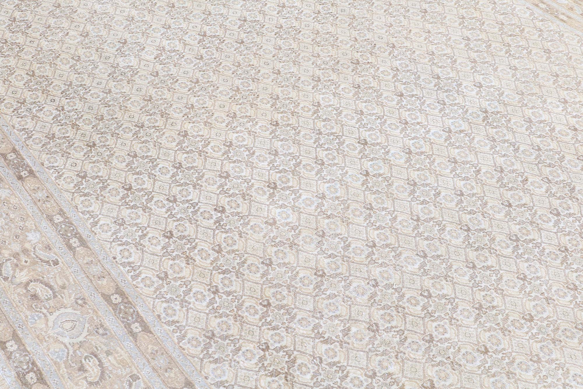 A CARPET, Oriental, ca 355 x 240 cm.