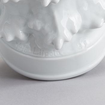 Yrjö Liipola, a porcelain sculpture Arabia, signed Yrjö Liipola -35.