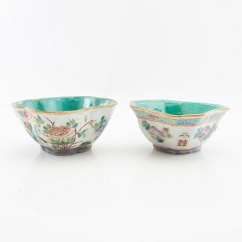 Bowls 2 pcs China 19th century porcelain.