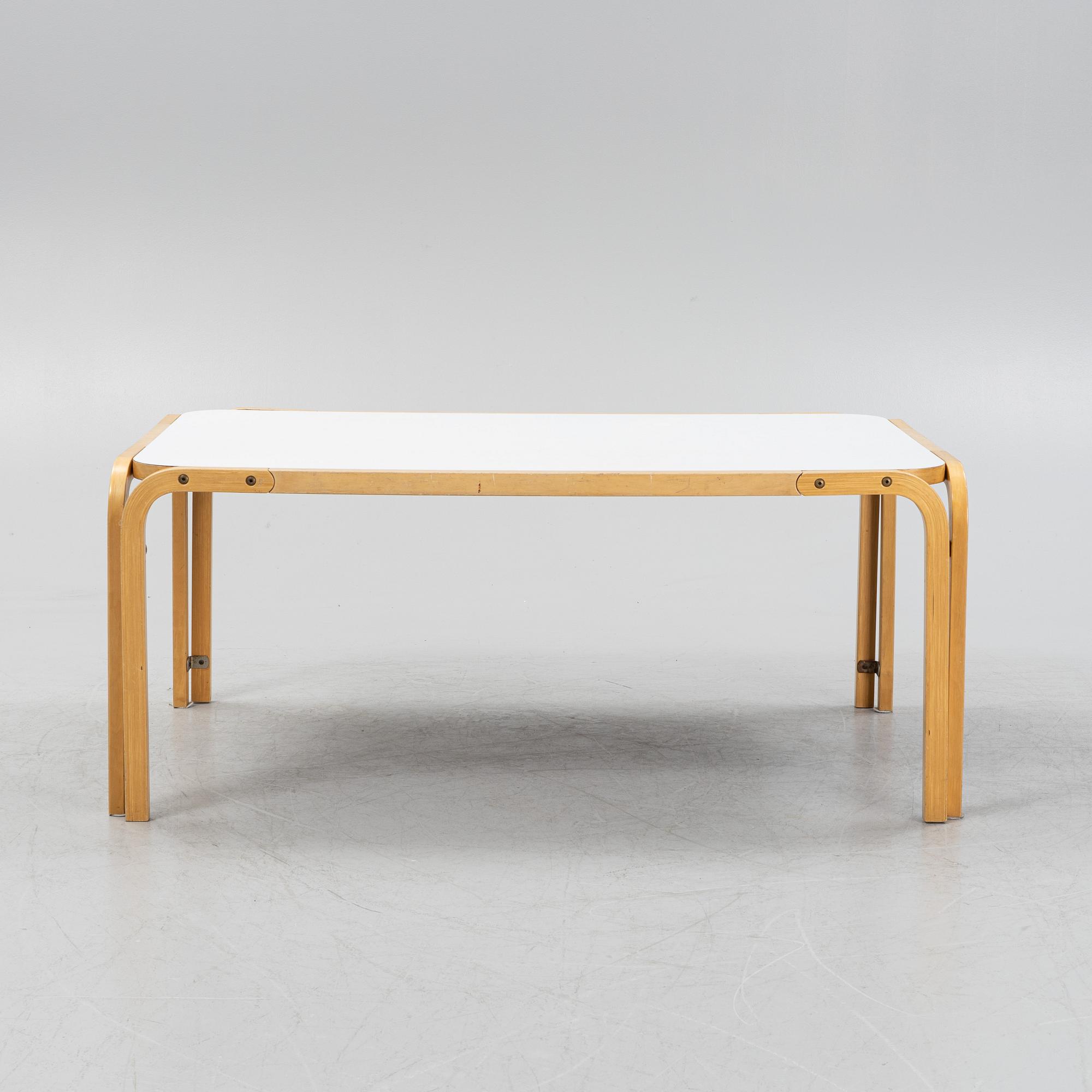 Kari Asikainen, a coffee table, Artek, second half of the 20th Century.