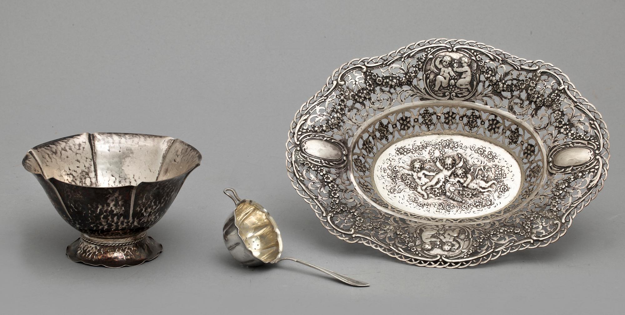 PARTI SILVER och LÅGHALTIGT SILVER, 3 delar, 1900-tal. Tot vikt c:a 375 g.