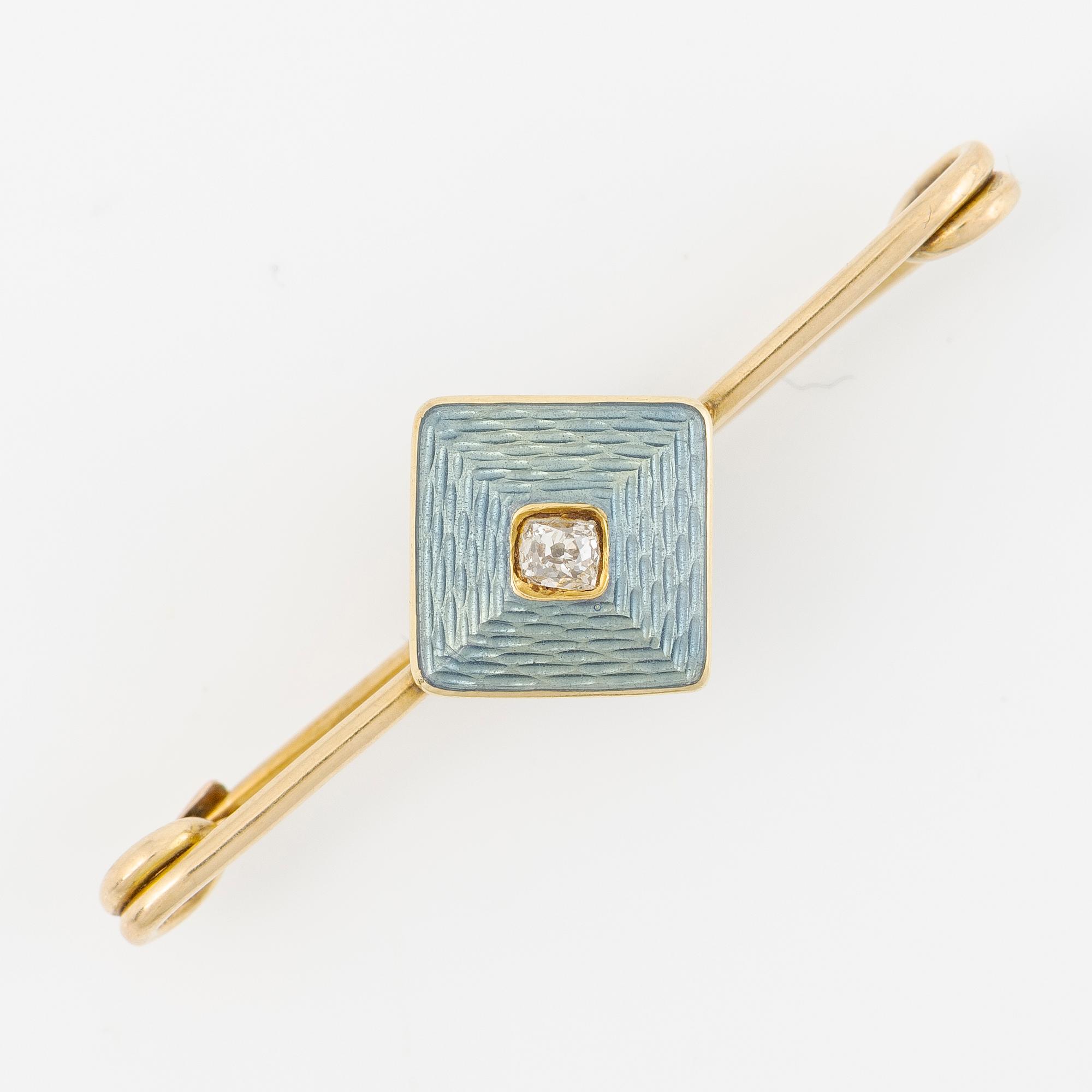 Brooch, 14K gold with enamel and old-cut diamond.
