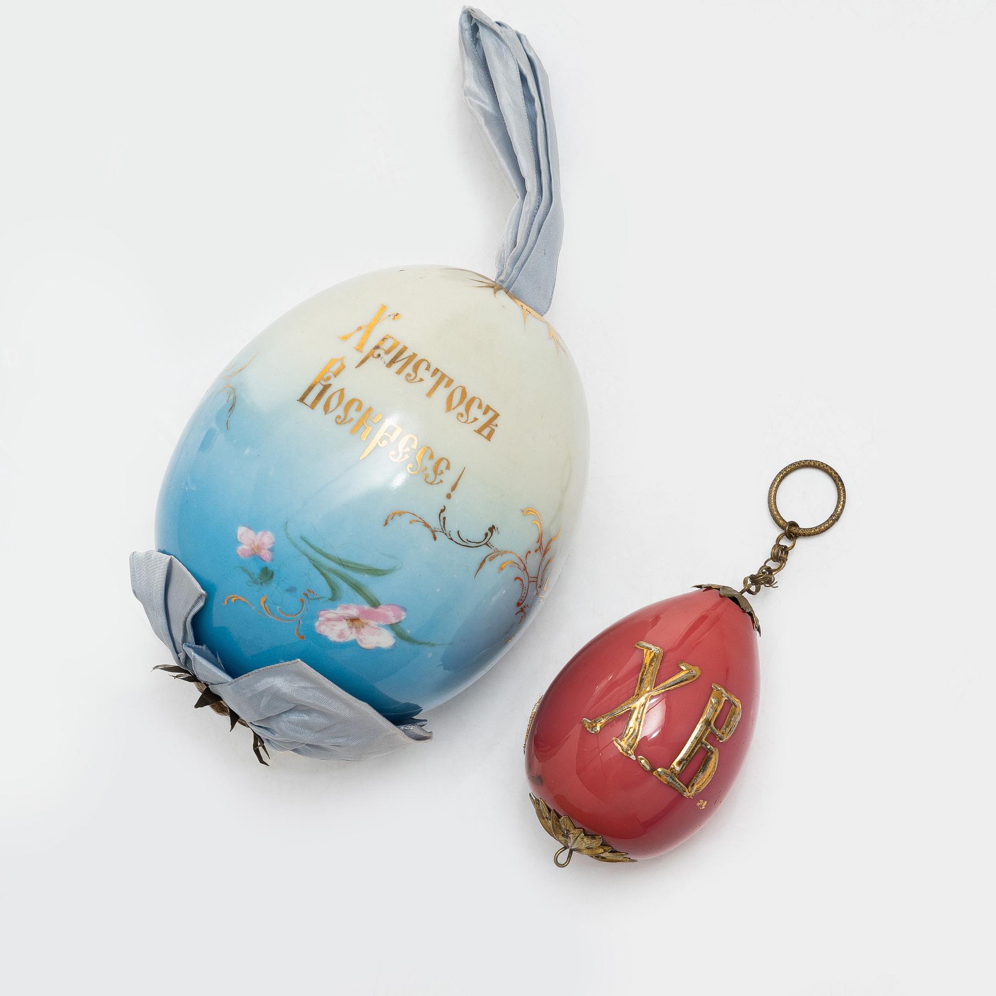 Ägg, 2 st, porslin, Ryssland, 1800/1900-tal.