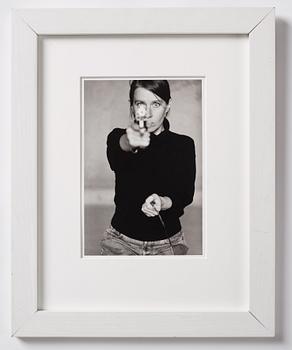 Cecilia Edefalk, 'Självporträtt med Pistol', 1993.