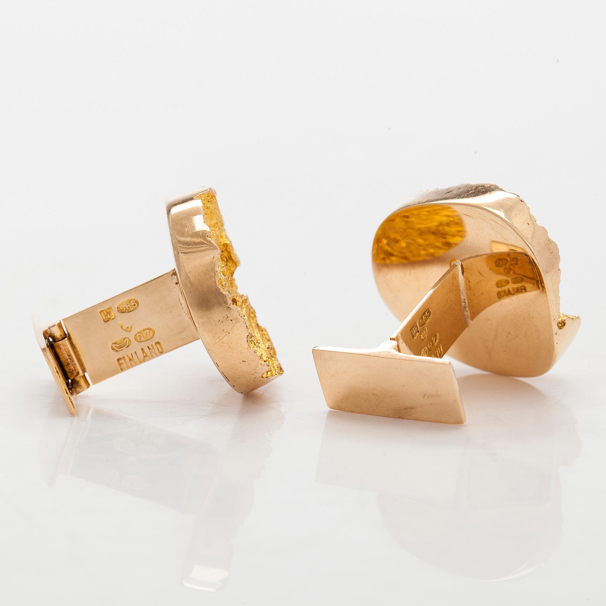 Björn Weckström, a pair of 14K gold cufflinks, 'Devil's Wheel*, Lapponia 1969.