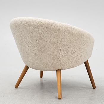 Nanna Ditzel, a contemporary 'Ditzel Lounge Chair 2631', Fredericia Furniture, Denmark.