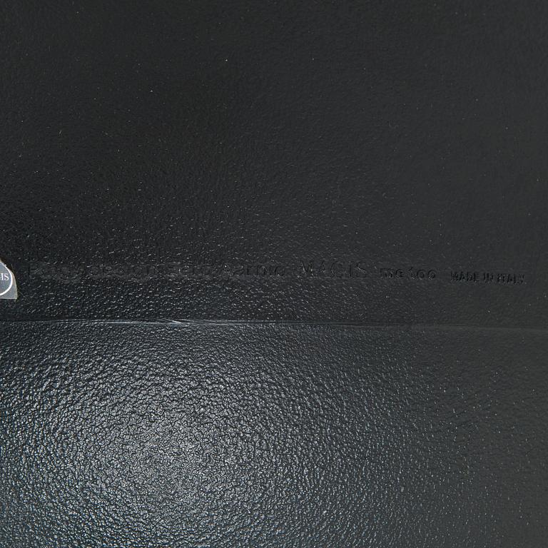 Eero Aarnio, "Pingy", Me Too Collection, Magis, Italia 2011.