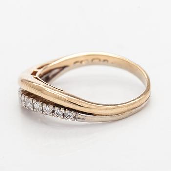 Ring, brilliant cut diamonds, 14K gold and white gold.