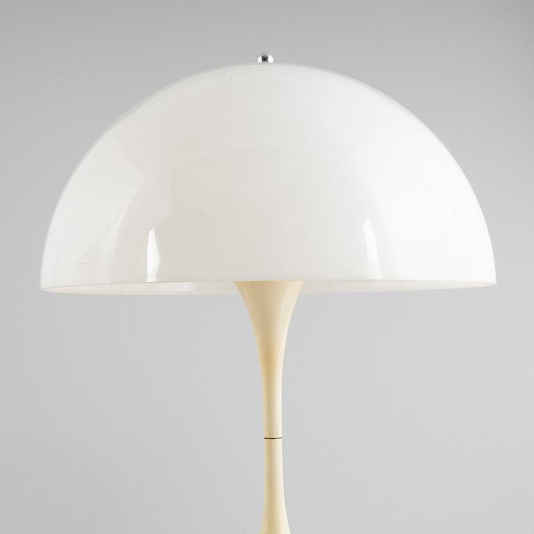 Verner Panton, bordslampa, "Panthella", Louis Poulsen, Danmark.