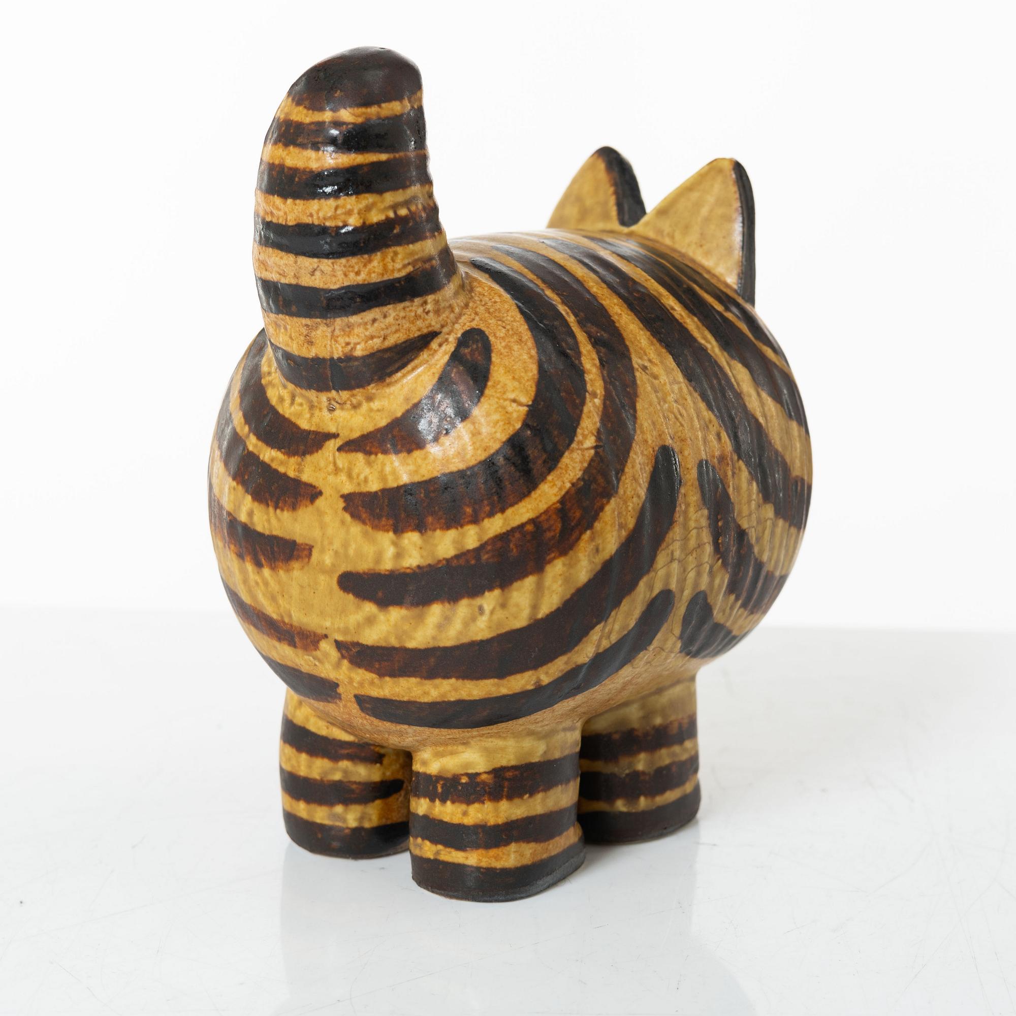 Lisa Larson, a 'Stora katten' stoneware figurine from the series 'Jura', Gustavsberg.