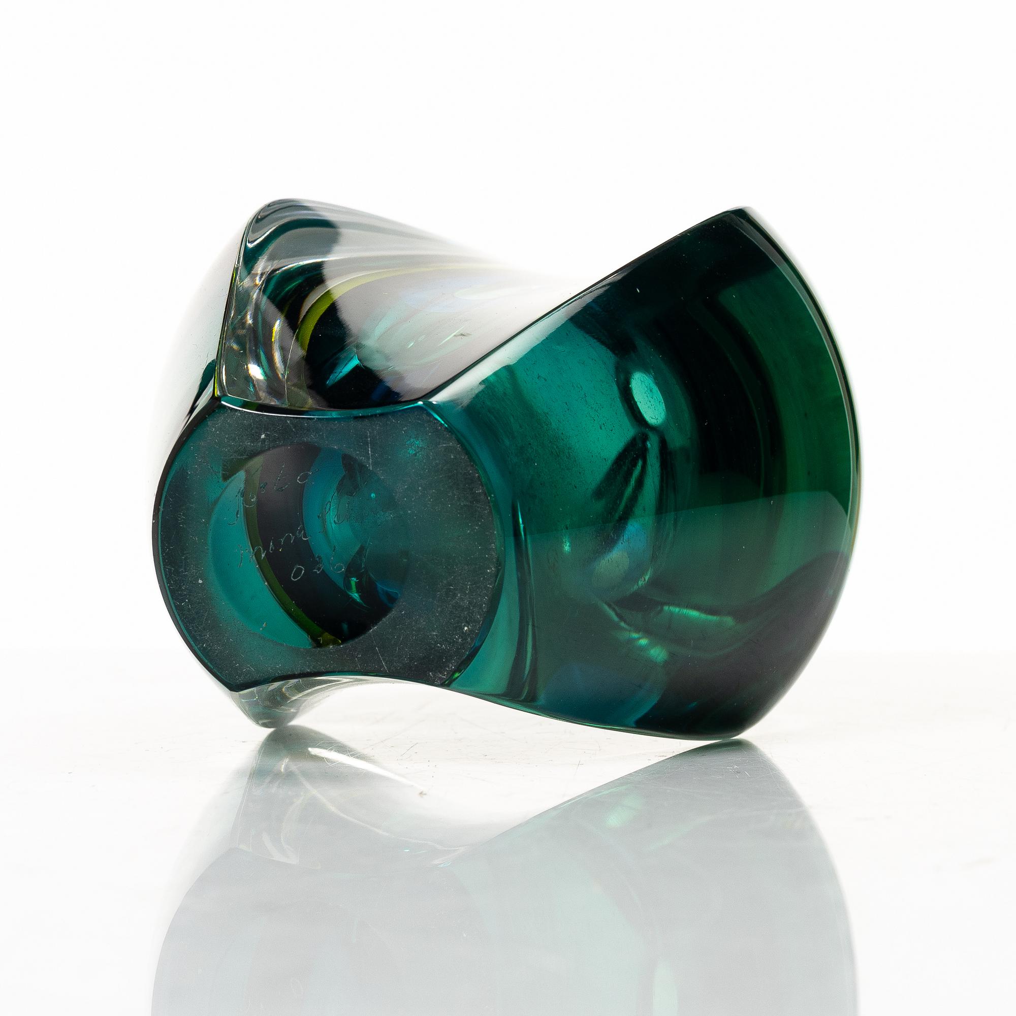 Mona Morales-Schildt, vase, "Ventana", Kosta.