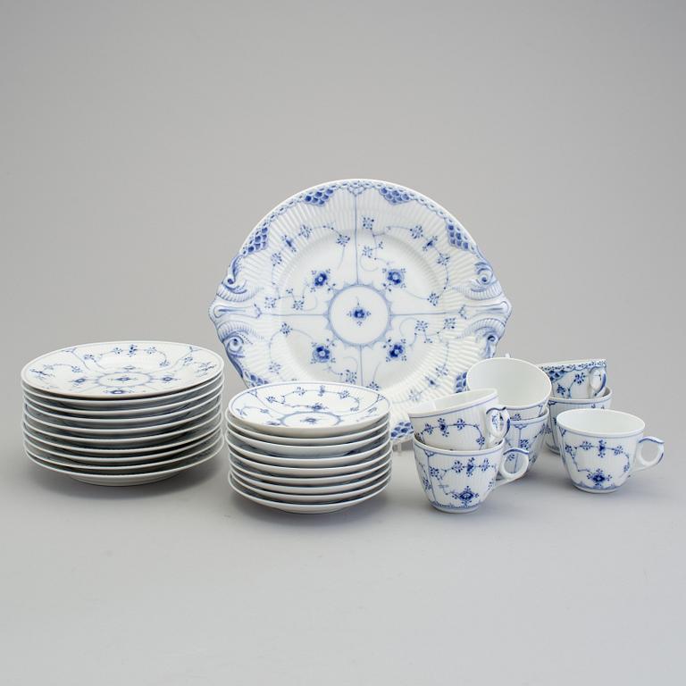 KAFFESERVIS, 18 delar, porslin, "Musselmalet", Kunglig Dansk, Danmark, 1900-tal.