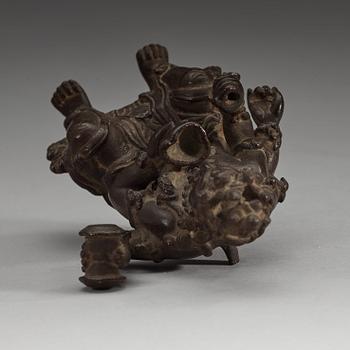 A seated bronze figurine of Mahakala, 15/16th century or earlier.