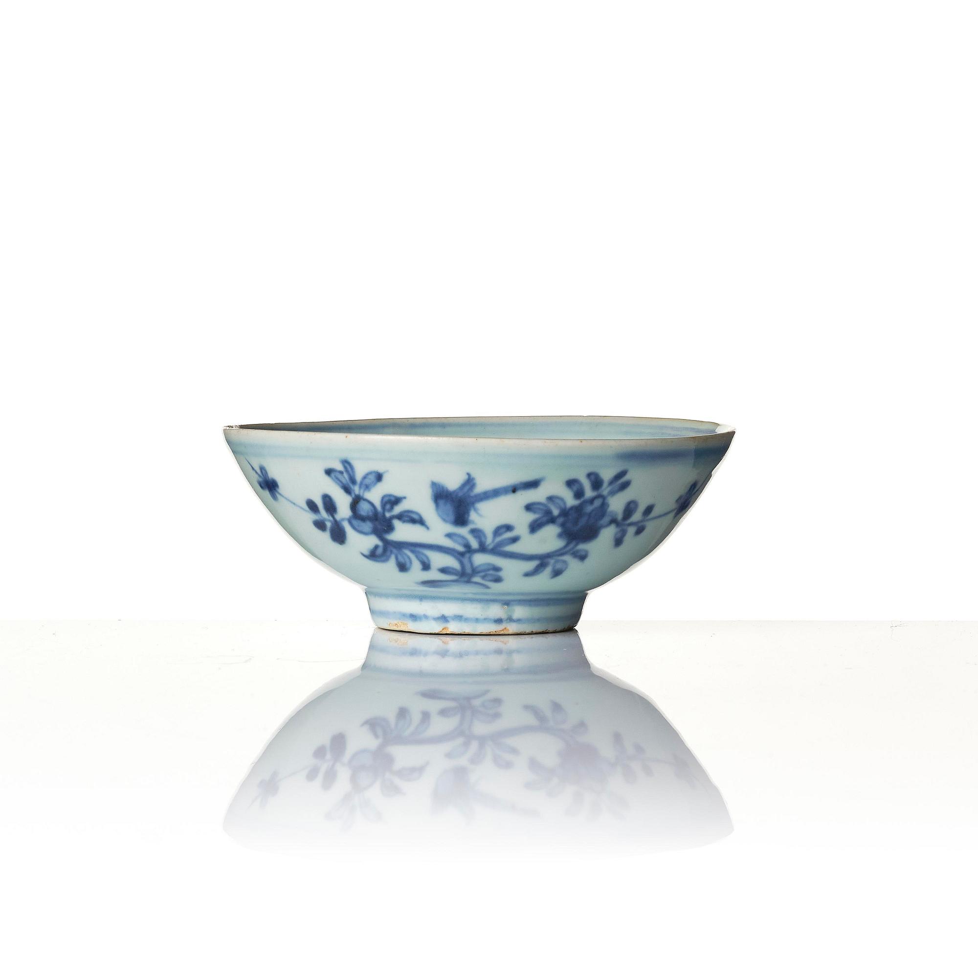 A blue and white bowl and a dish, Ming dynasty (1368-1644).