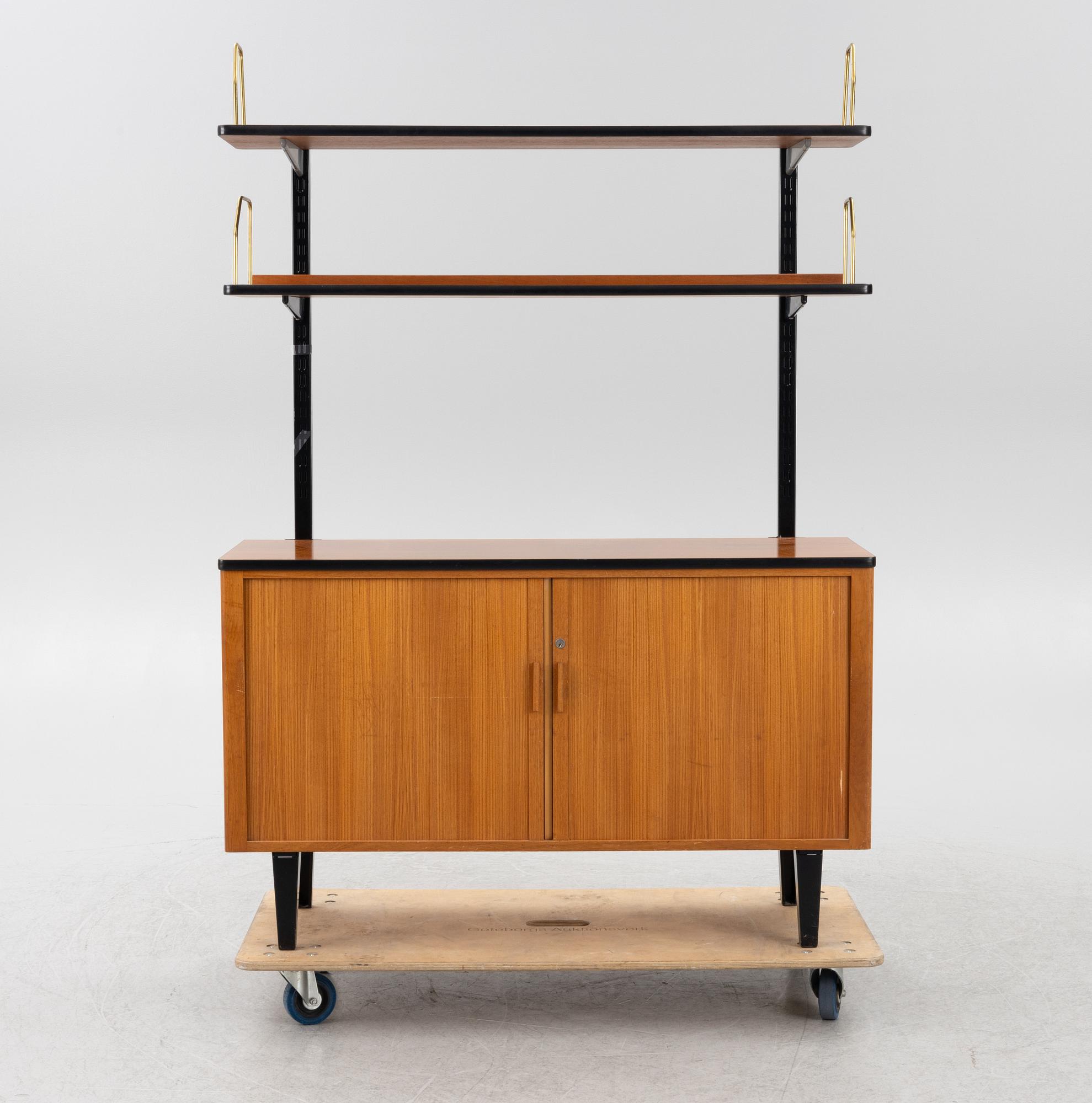 Bookshelves, a pair, Verkstads AB Lindqvist, Motala, second half of the 20th century.