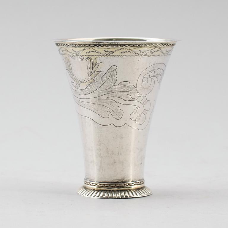 BÄGARE, silver, Carl Klingwall, Västerås 1779. Vikt ca 74 g.