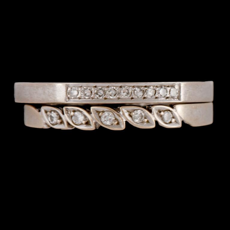 RINGAR, 2 st, 18k vitguld med briljant och åttkantslipade diamanter, bl a Stigbert för Engelbert 1976. Total vikt 7 g.