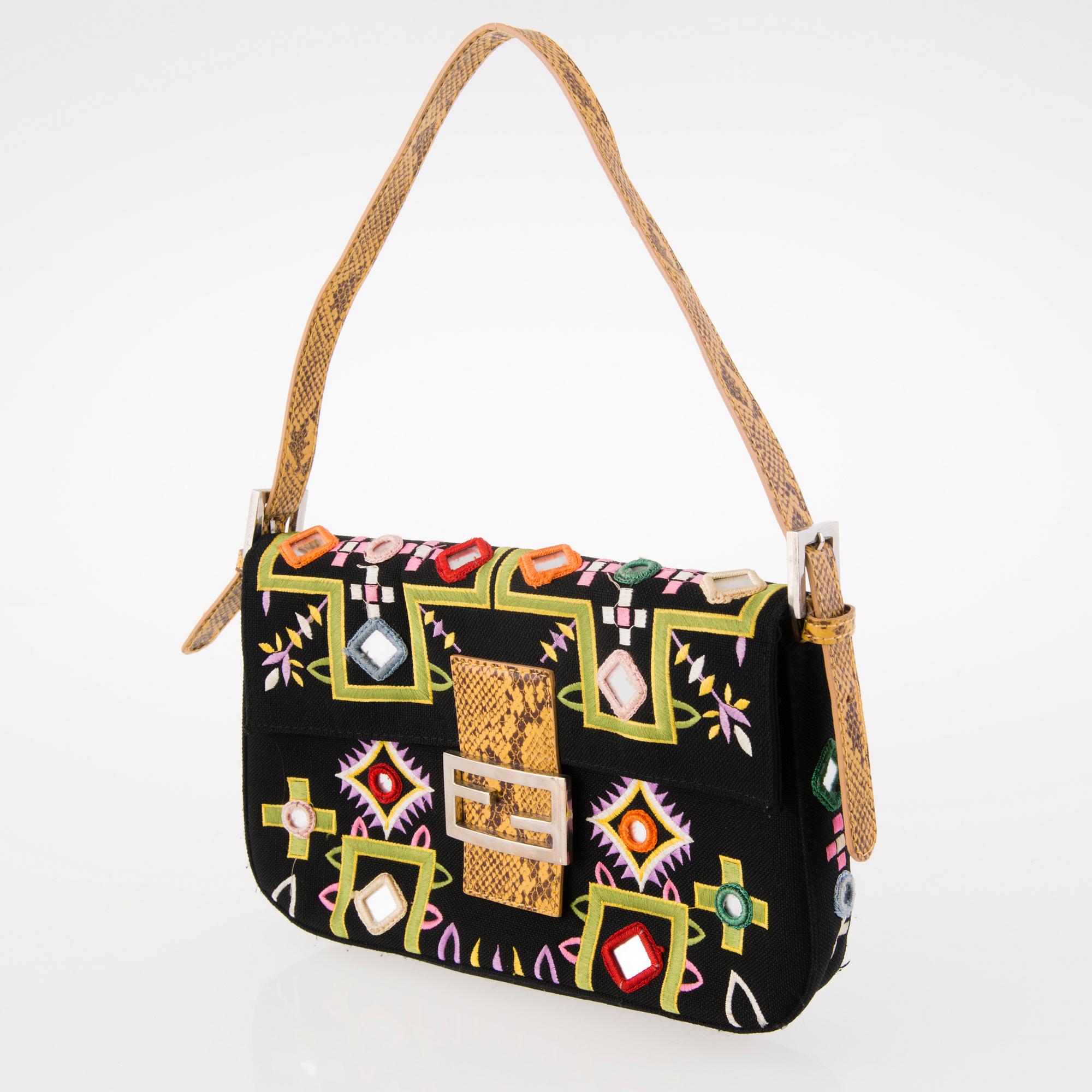FENDI Vintage Baguette Bag. Bukowskis
